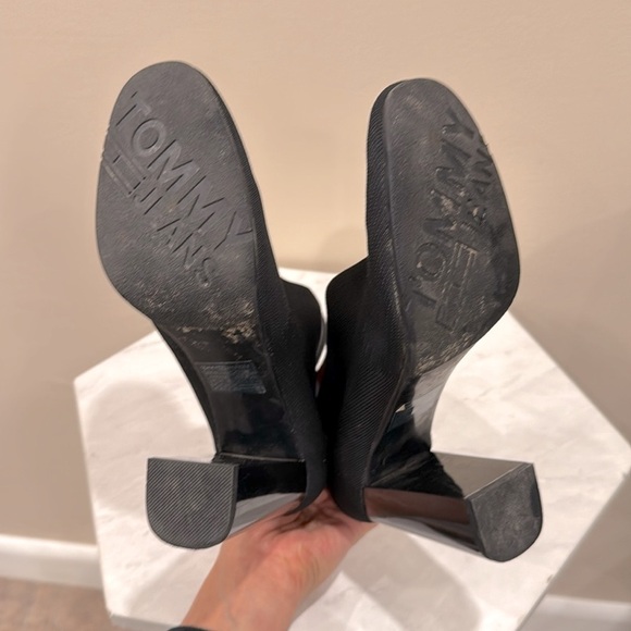 🔥Tommy Hilfiger Stylish Black Ankle Boots🔥 - Picture 5 of 5